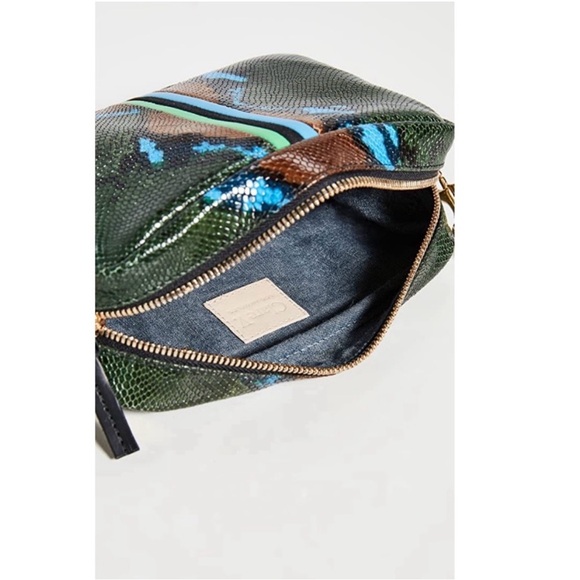 Clare V. Vivier Midi Sac in evergreen snake stripes - Picture 6 of 13
